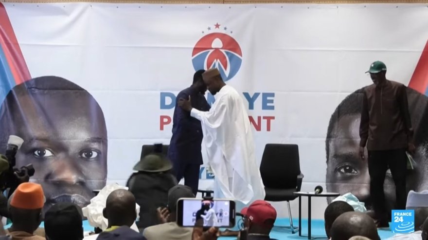 Présidentielle au Sénégal, entre espoirs et incertitudes 